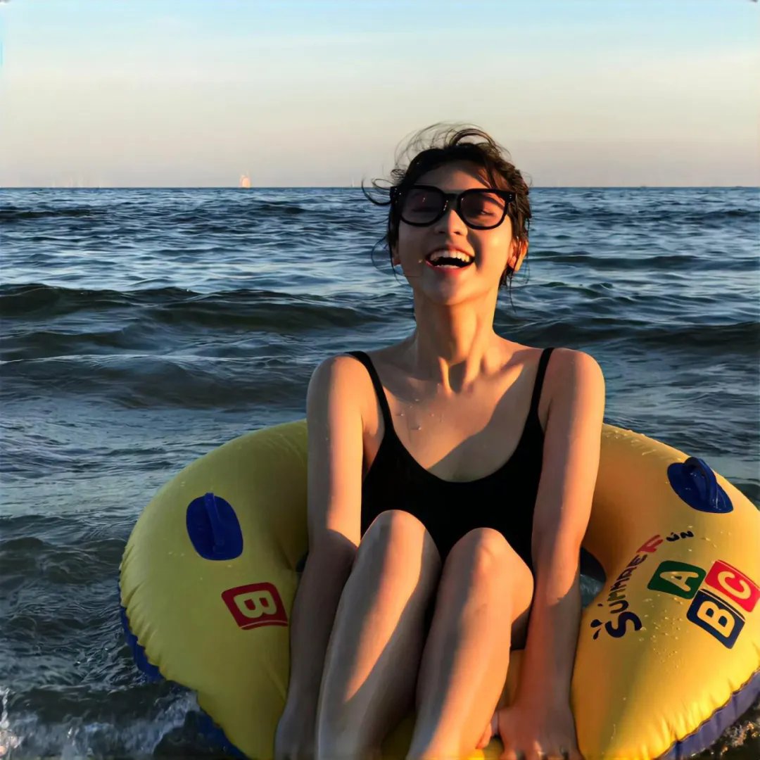 季总，我不是这种秘书$我被老板盯上了$碰瓷老板后，他狂追我